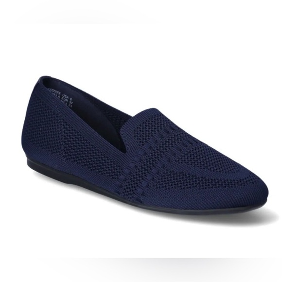 Time and Tru Shoes - NWT Time and Tru Women's Knit Loafers Navy Blue Slip On Flats Comfort Size 6.5